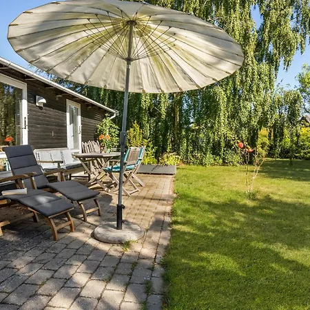 Three-bedroom In Feriehus