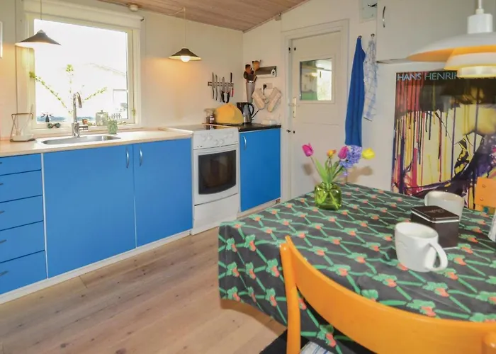 Three-bedroom In Bogø By