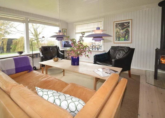 Three-bedroom In * Bogø By