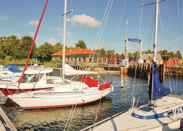 Three-bedroom In Bogø By